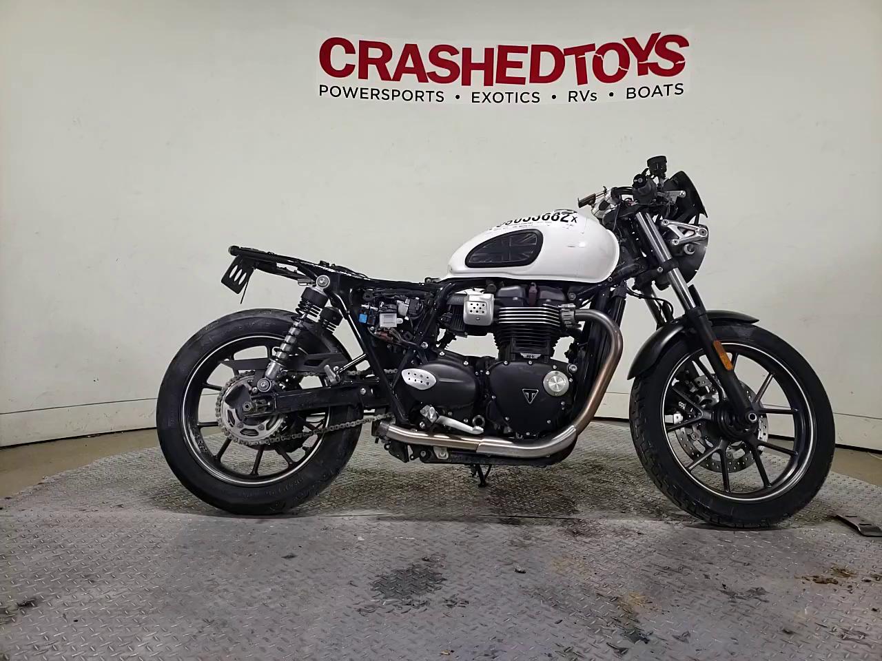 2017 TRIUMPH MOTORCYCLE STREET CUP SMTD50GN6HT796012