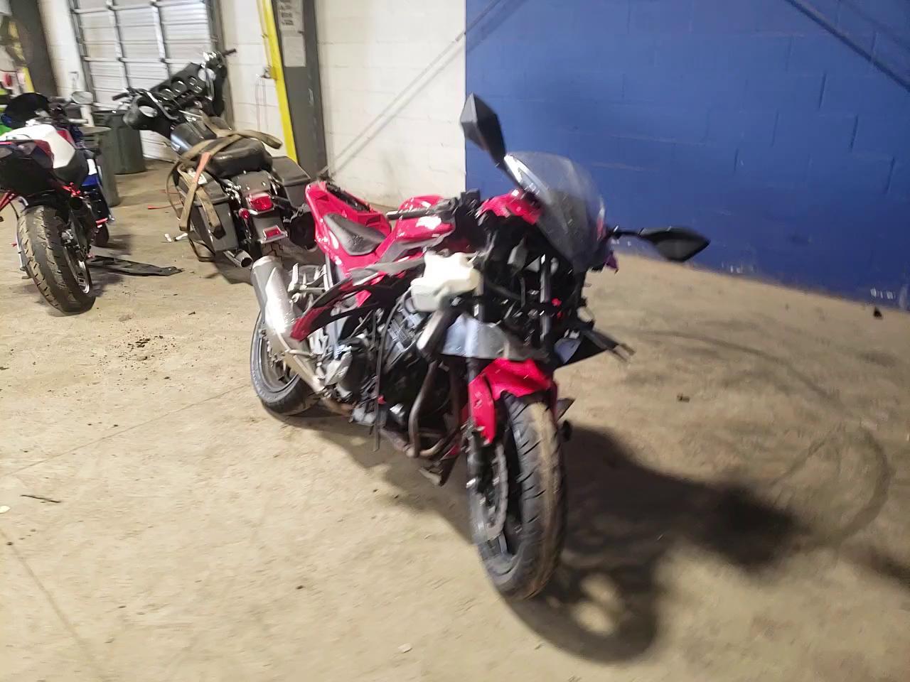 2016 KAWASAKI EX330-A JKAEX8A14GDA30075