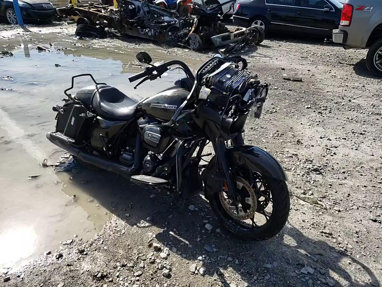 2020 HARLEY-DAVIDSON FLTRXS 1HD1KTP12LB637753