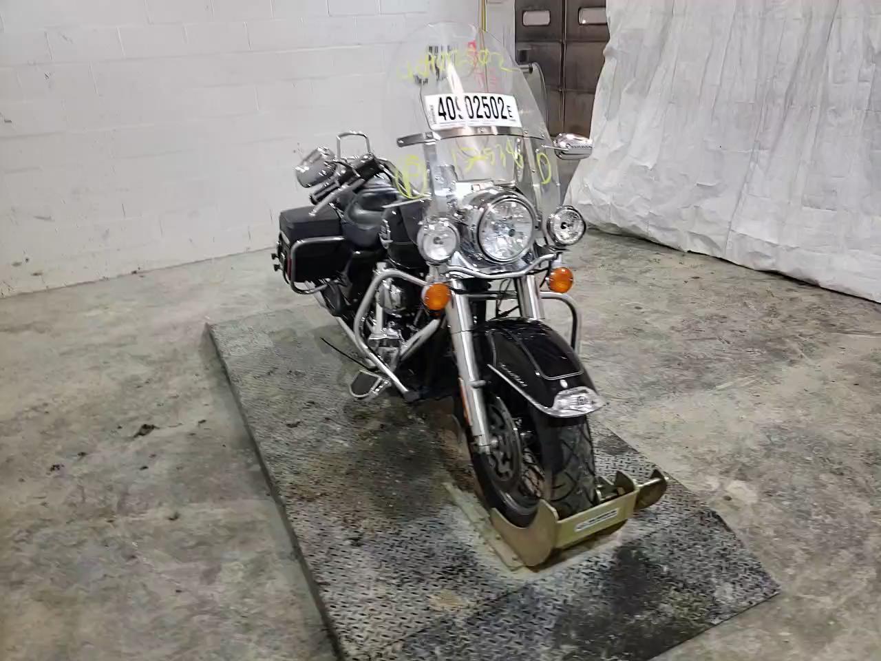 2009 HARLEY-DAVIDSON FLHRC 1HD1FR4179Y652461