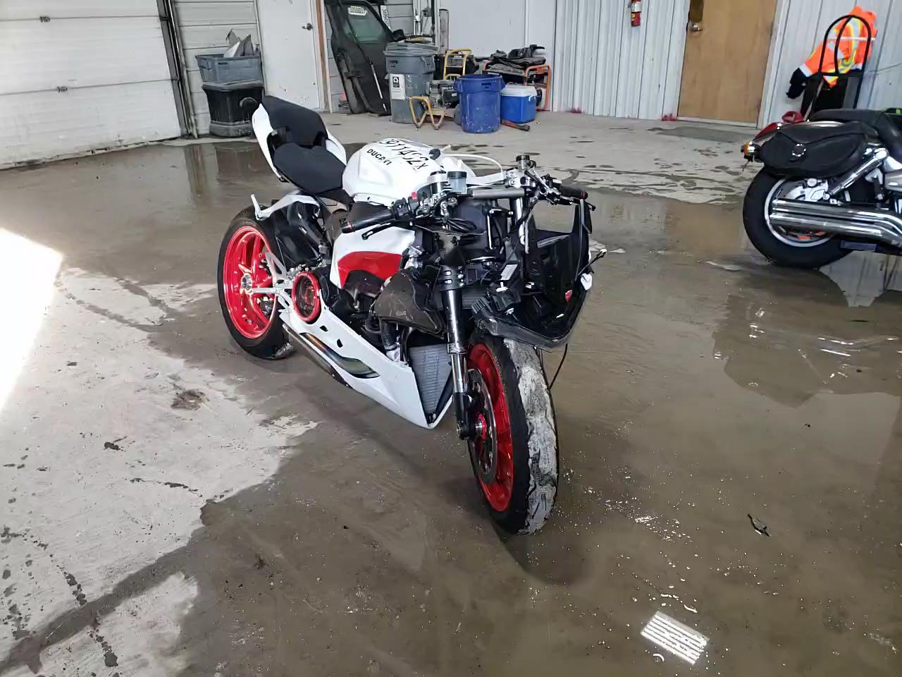 2021 DUCATI PANIGALE V ZDMHAATW5MB003593