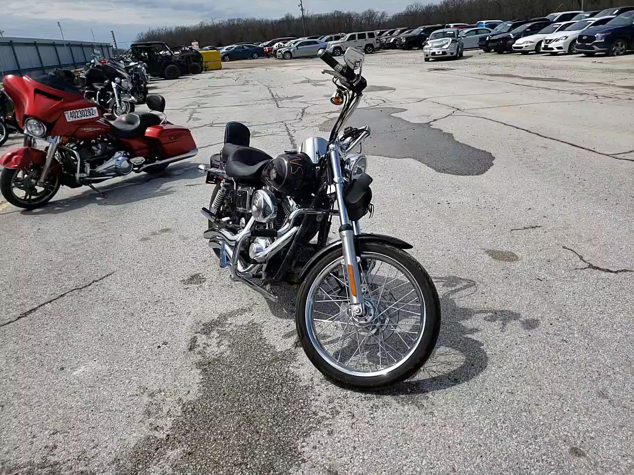2005 HARLEY-DAVIDSON FXDWGI 1HD1GPW185K323375