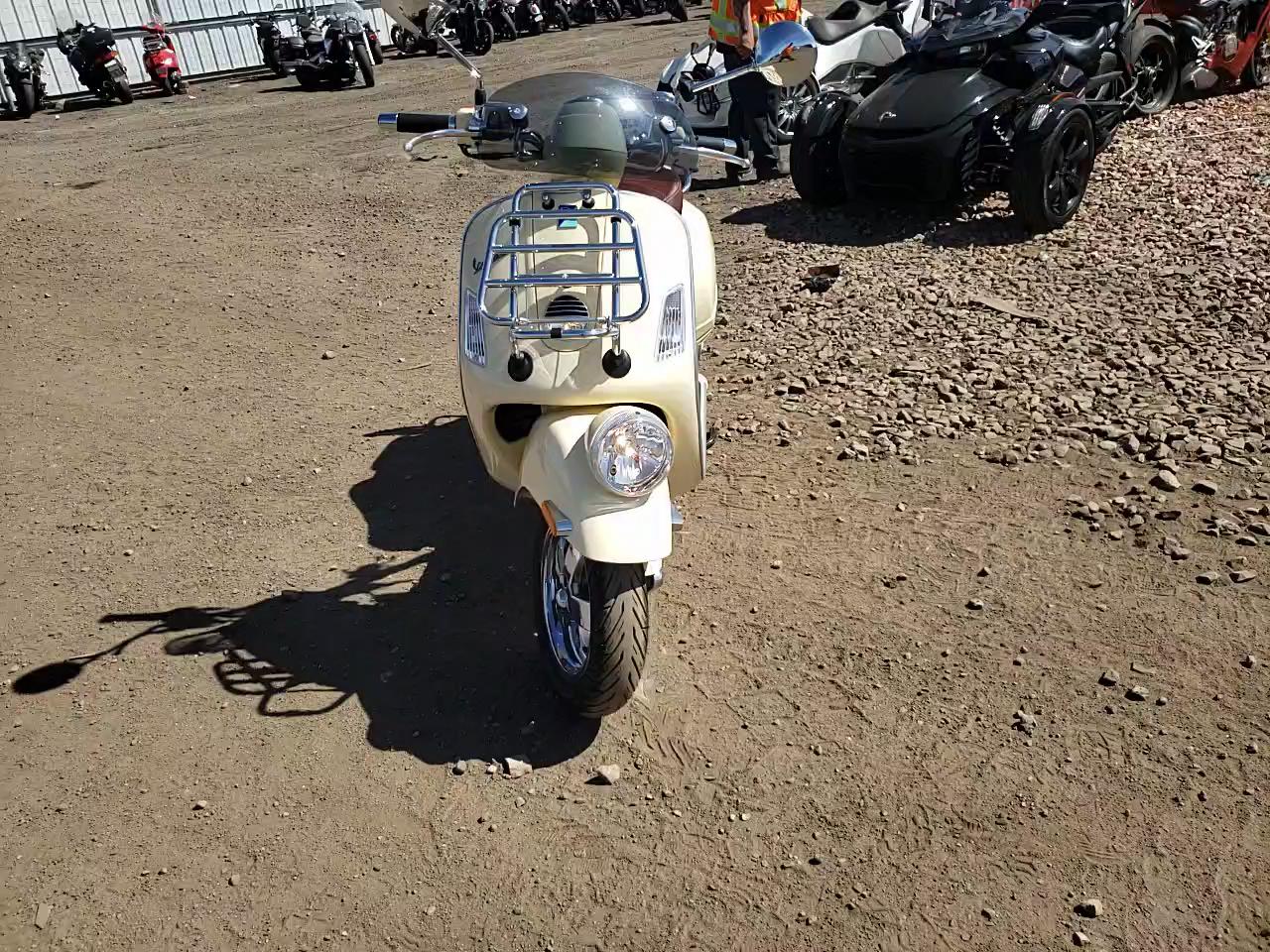 2013 VESPA GTS 300 SU ZAPM459L6D5901252