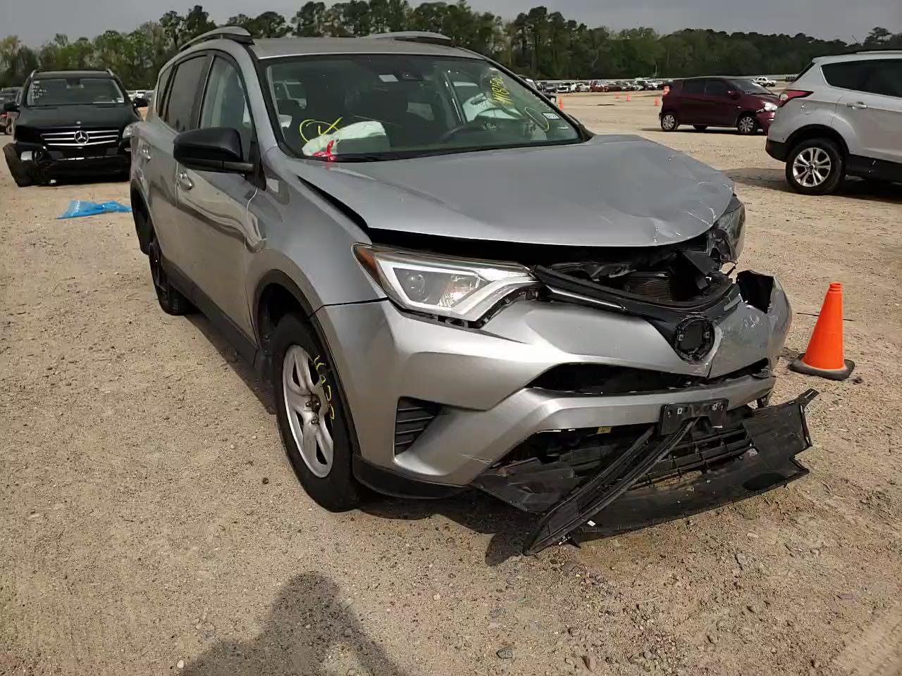 2017 TOYOTA RAV4 LE 2T3ZFREV6HW348780