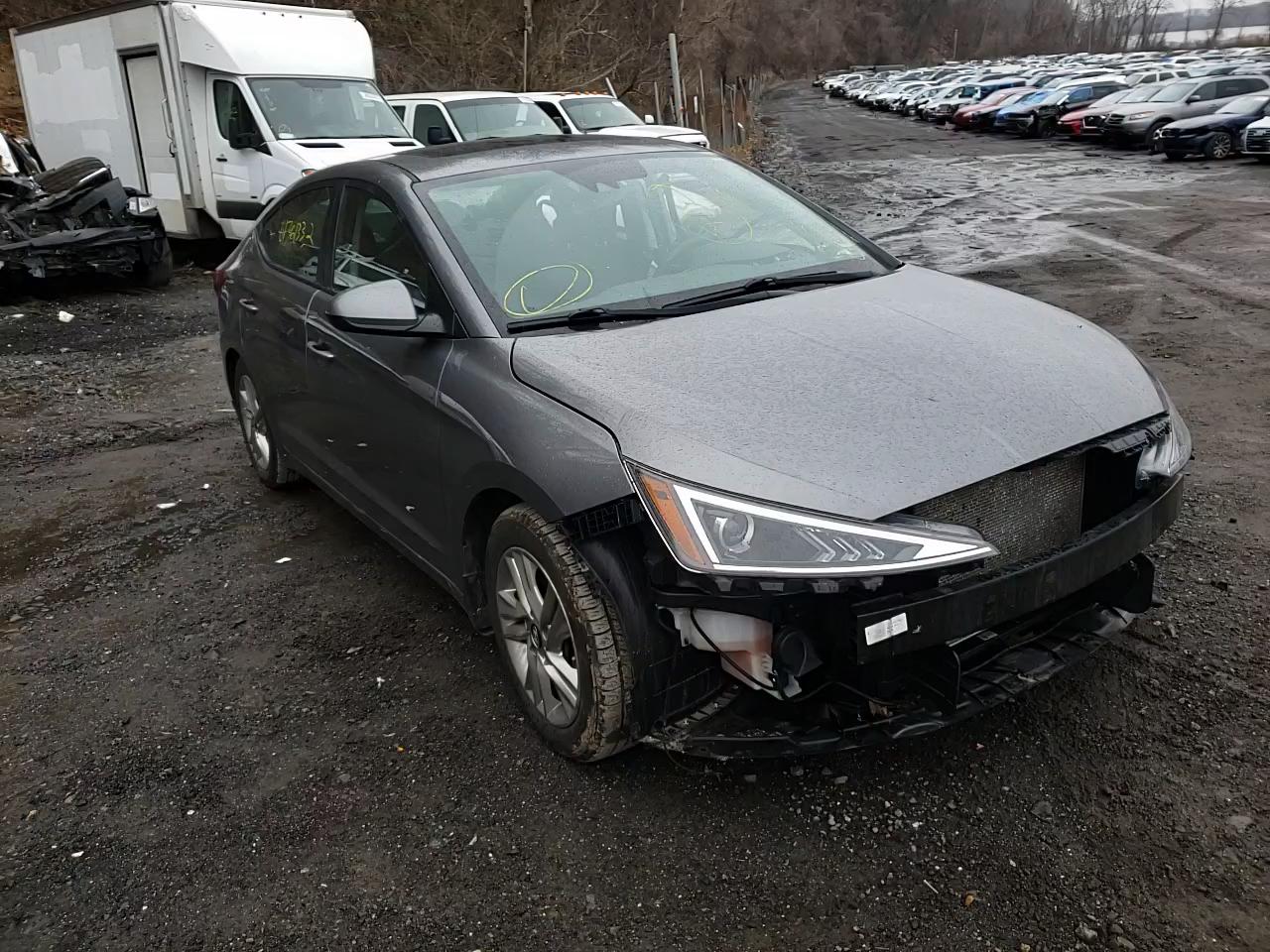 2019 HYUNDAI ELANTRA SE 5NPD84LF8KH480411