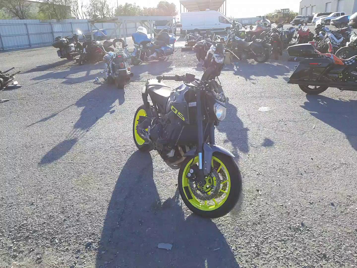 2016 YAMAHA FZ09 JYARN33E9GA010687