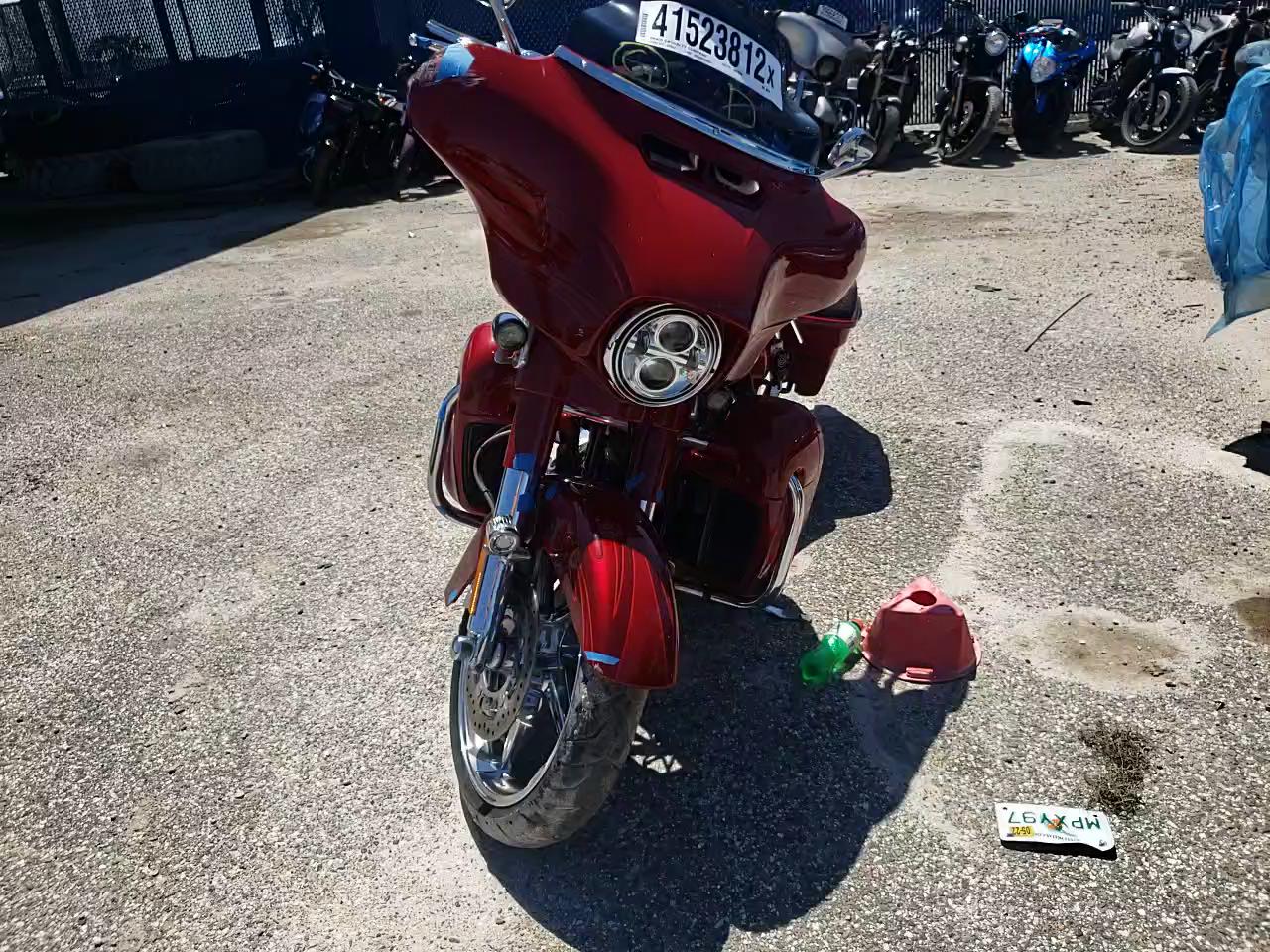 2016 HARLEY-DAVIDSON FLHXSE CVO 1HD1PXN11GB963349