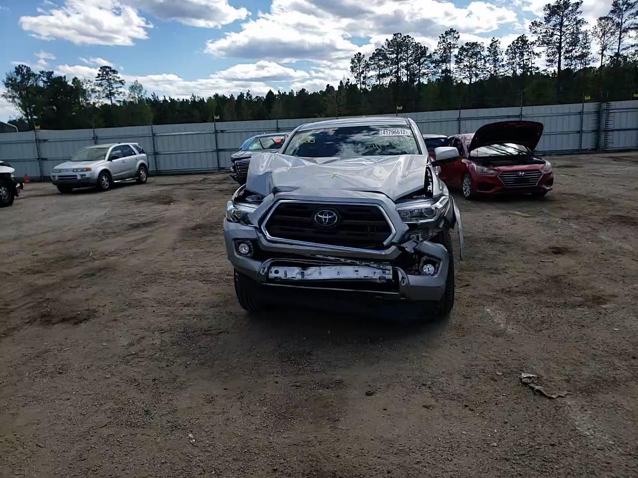 2018 TOYOTA TACCOMA 5TFAX5GN0JX130044