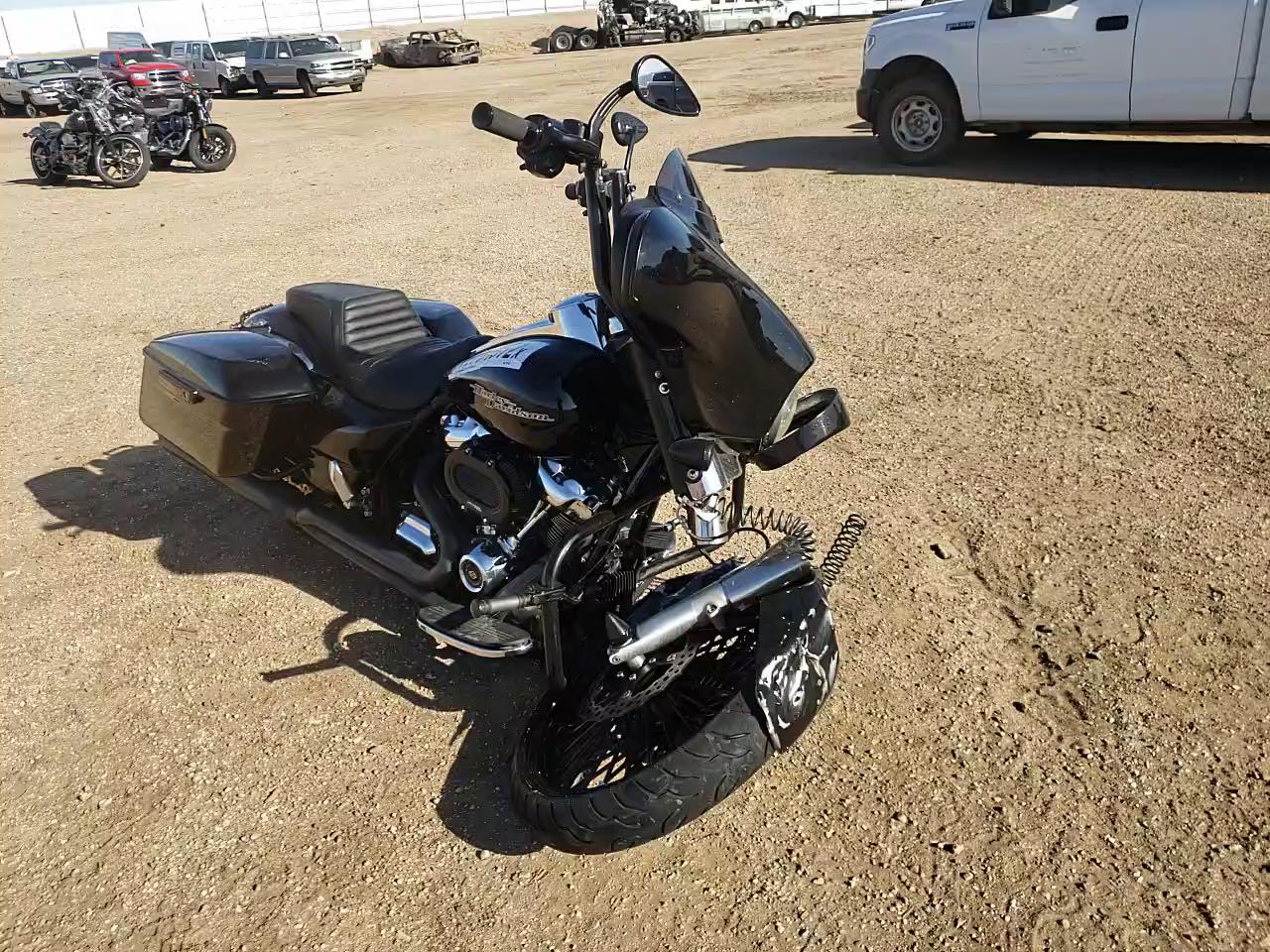 2018 HARLEY-DAVIDSON STREETGLID 1HD1KBC31JB653165