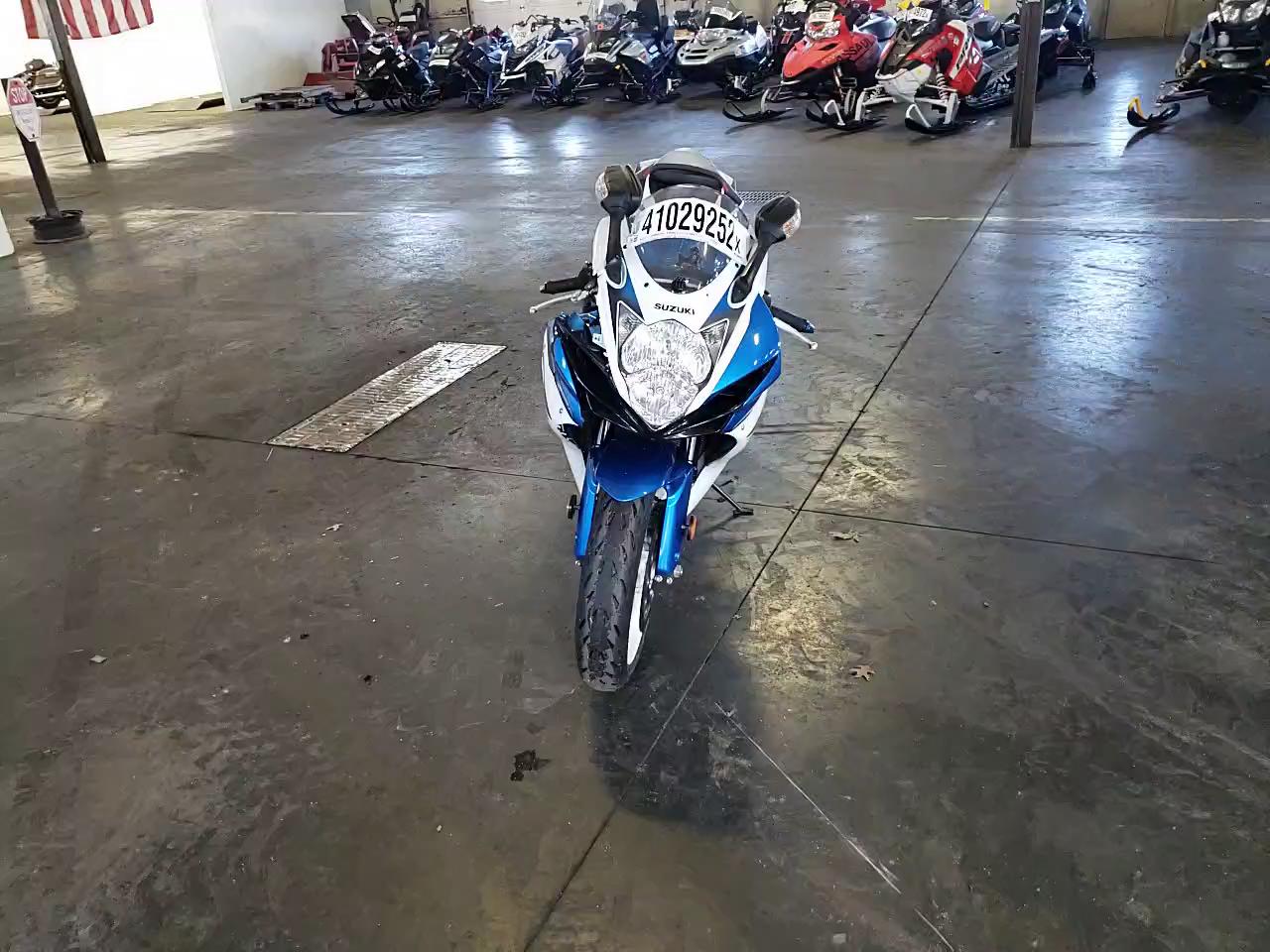 2011 SUZUKI GSX-R600 JS1GN7FA8B2100468