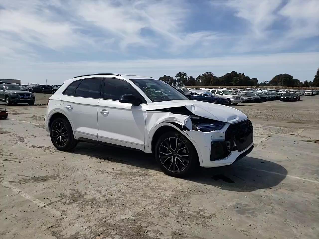 2021 AUDI SQ5 PREMIU WA1B4AFY6M2071448