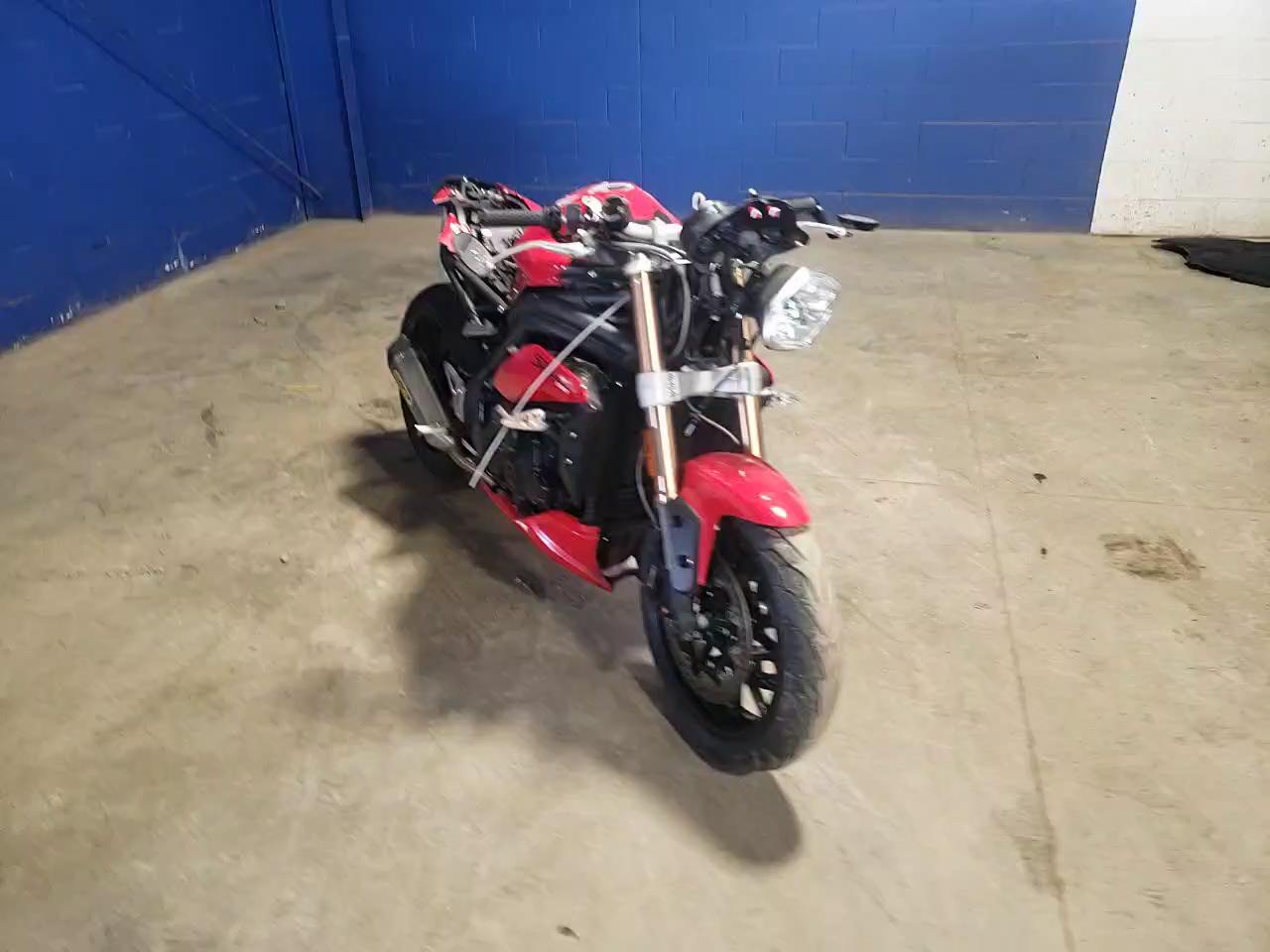 2011 TRIUMPH MOTORCYCLE SPEED TRIP SMTN00PK7BJ489752