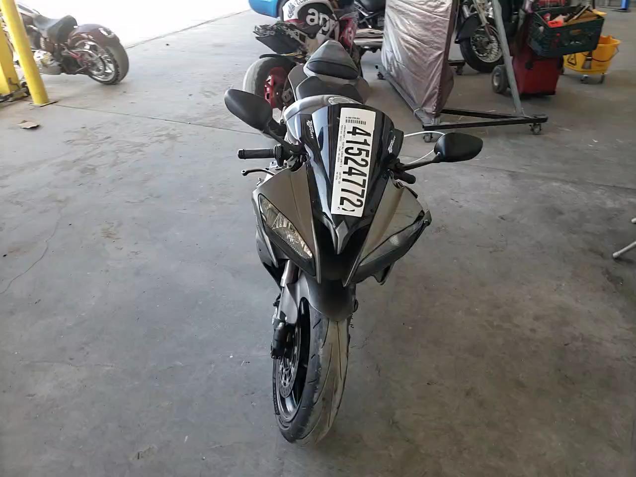 2016 YAMAHA YZFR6 JYARJ16E1GA037054