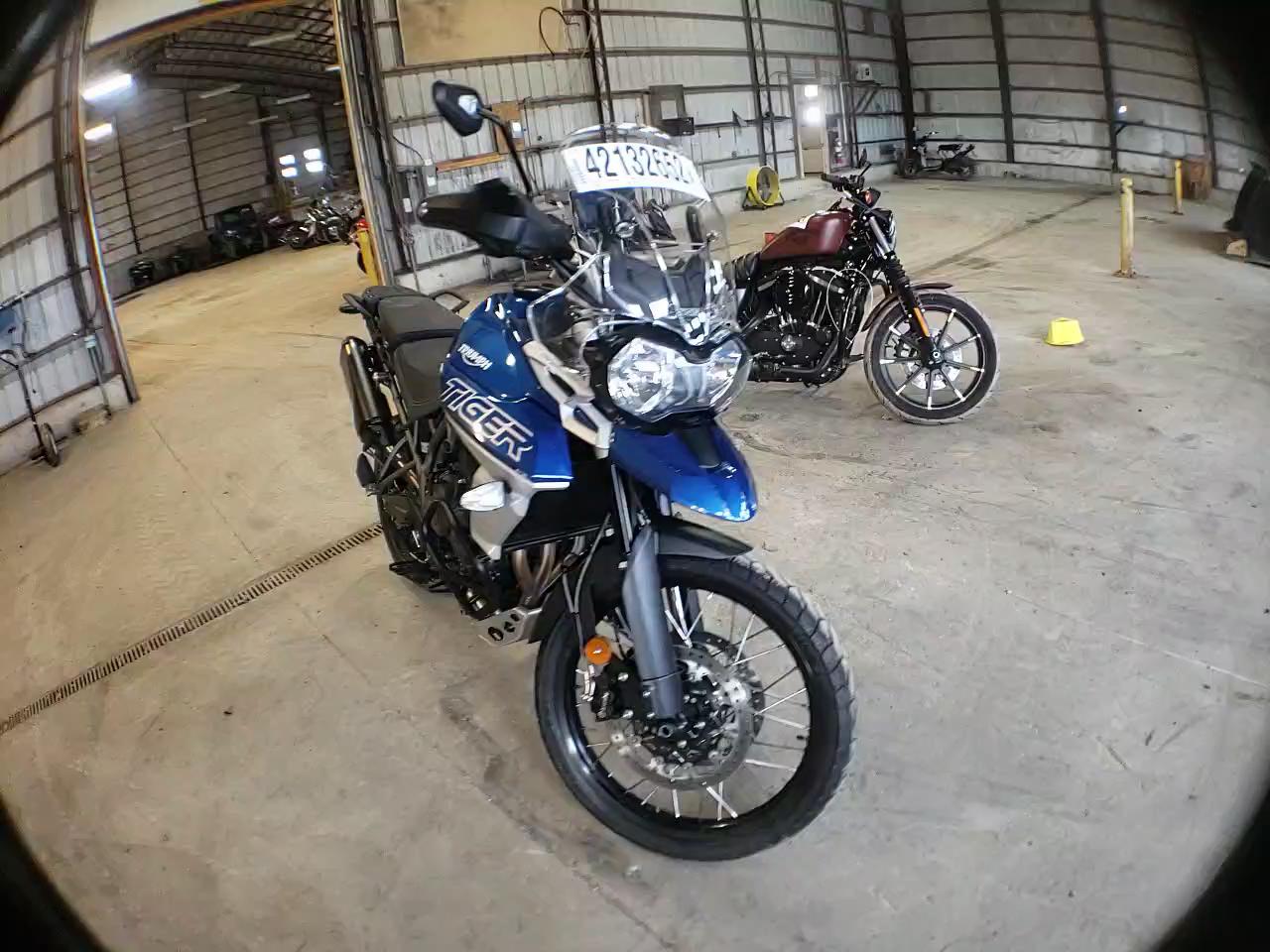 2018 TRIUMPH MOTORCYCLE TIGER 800X SMTE07BF9JT877975