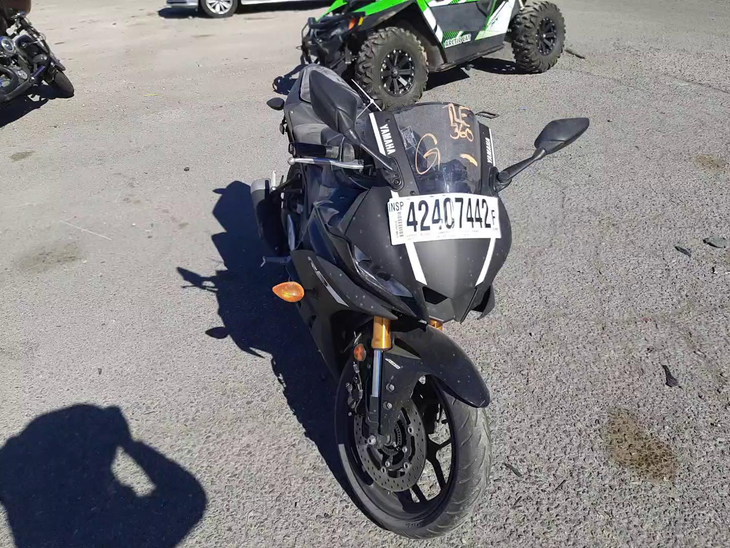 2019 YAMAHA YZFR3 A MH3RH18Y2KK001112
