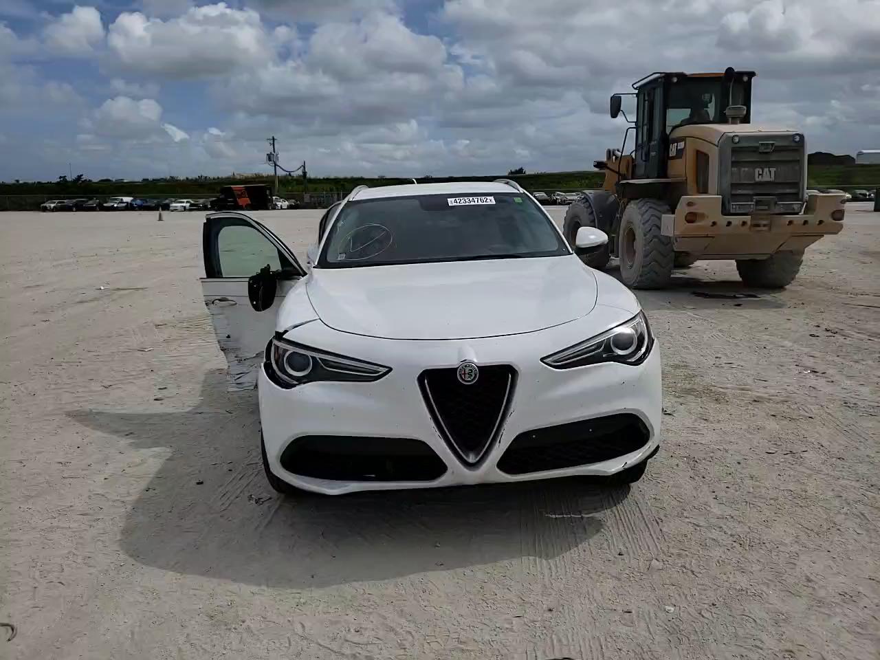 2018 ALFA ROMEO STELVIO ZASFAKAN8J7C02789