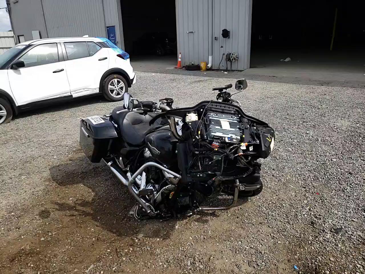 2021 HARLEY-DAVIDSON FLTRX 1HD1KHC19MB665618