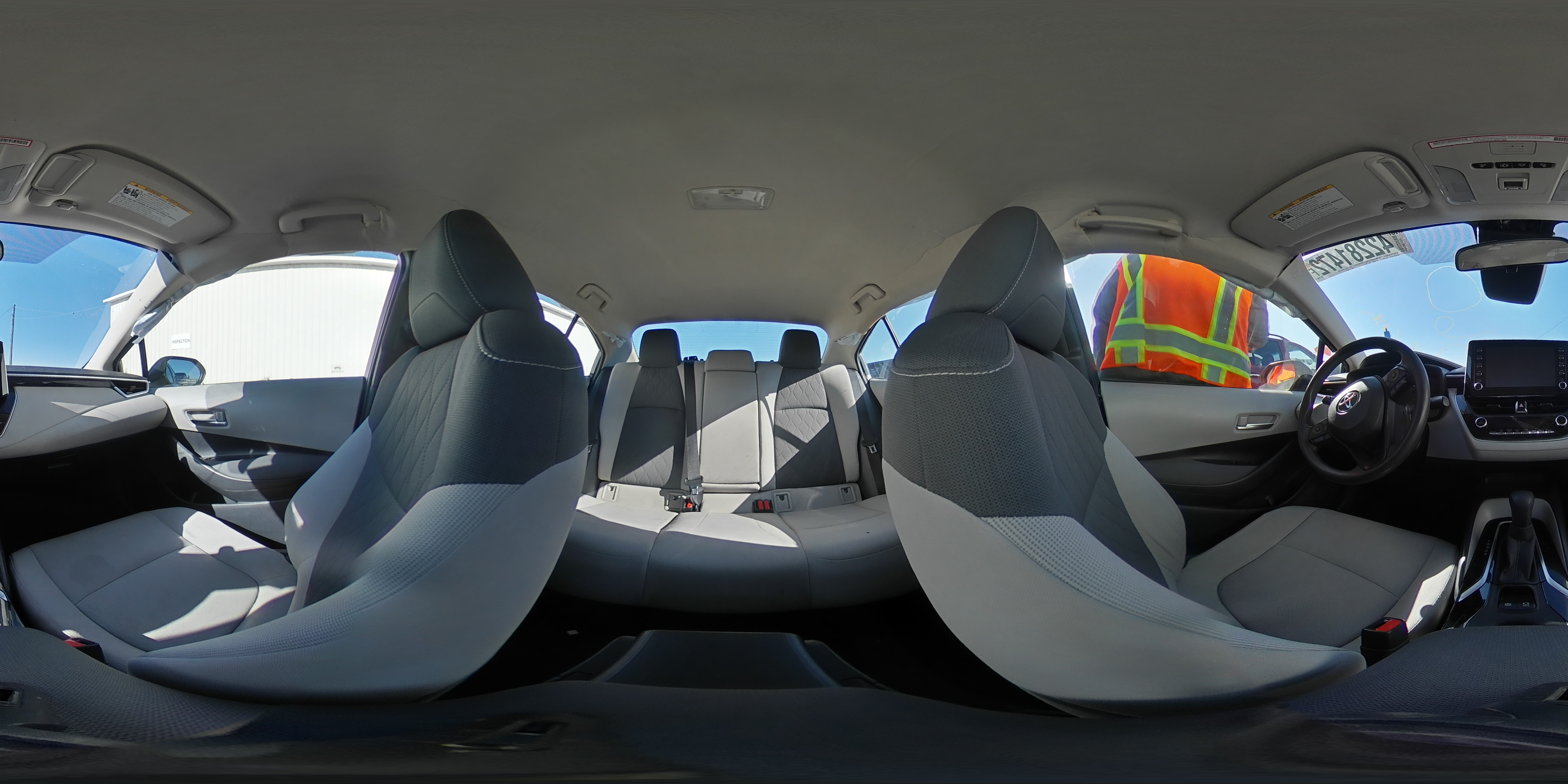 2020 TOYOTA COROLLA LE JTDEPRAE9LJ046683