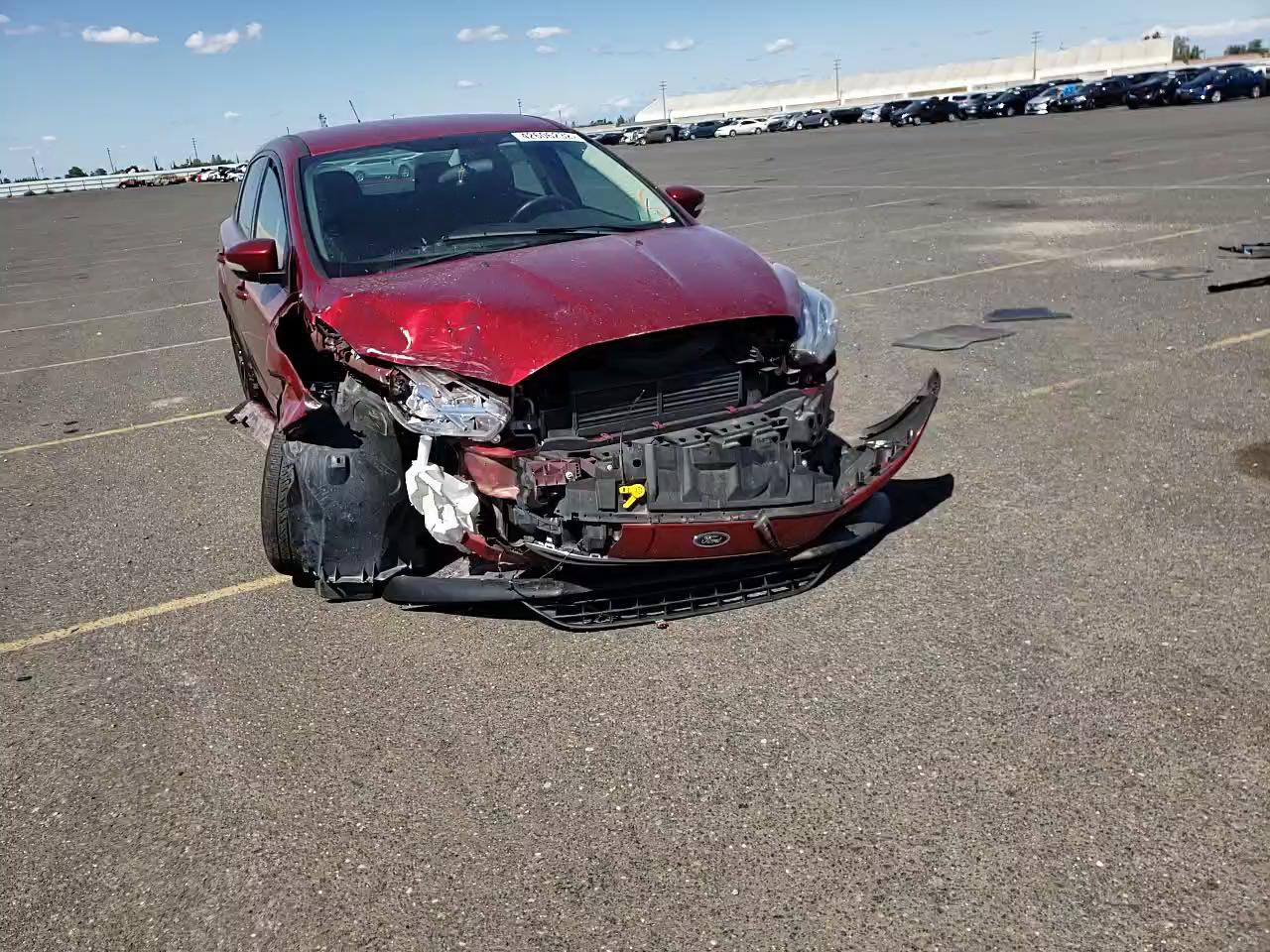 2015 FORD FOCUS SE 1FADP3F23FL371755