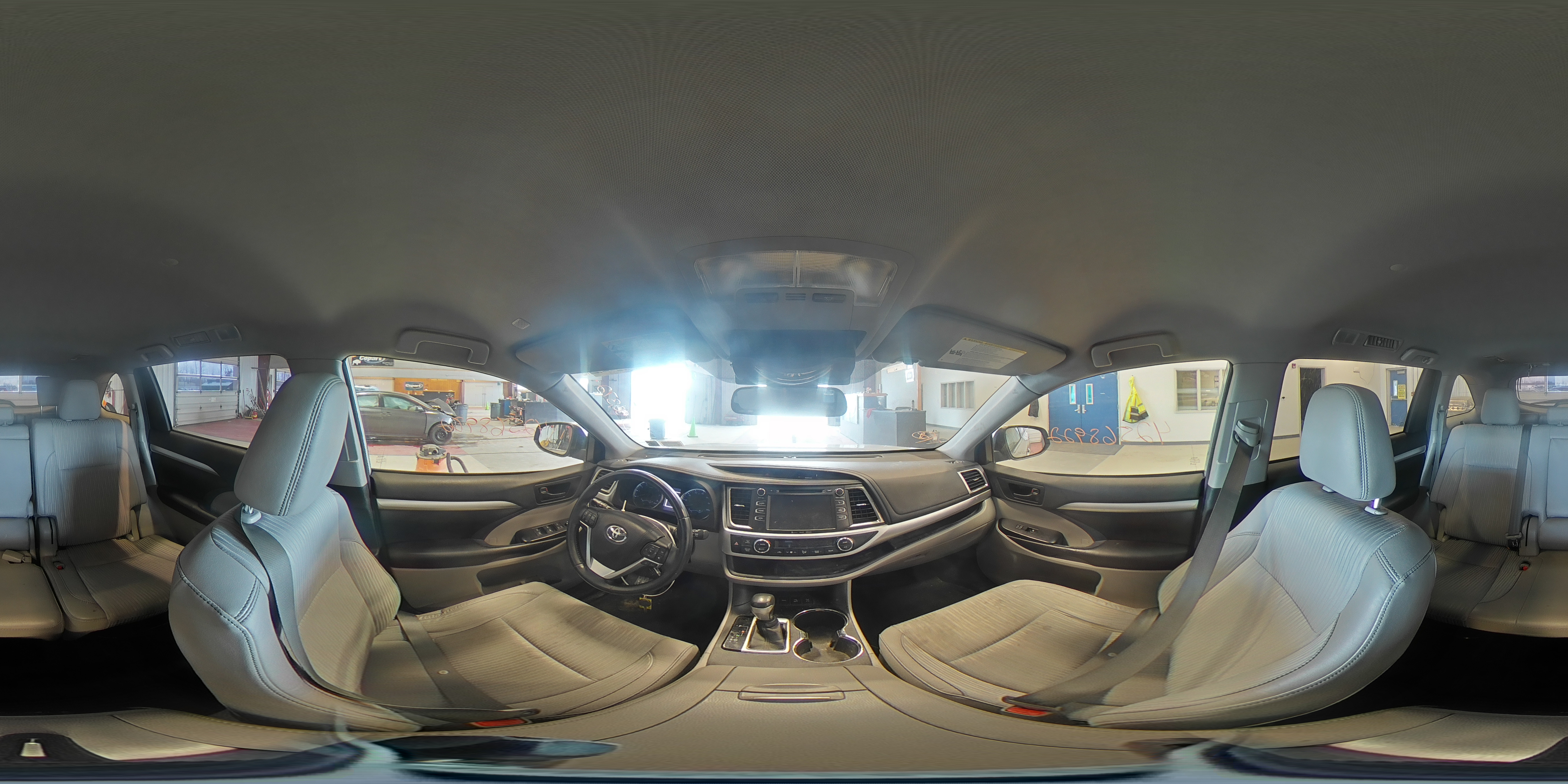 2018 TOYOTA HIGHLA 5TDBZRFH8JS901714