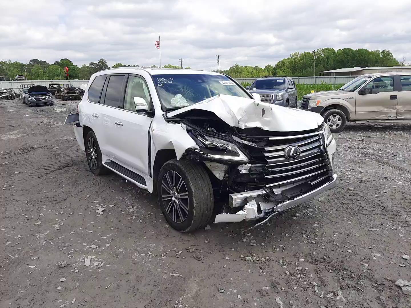 2018 LEXUS LX 570 JTJHY7AX1J4260057