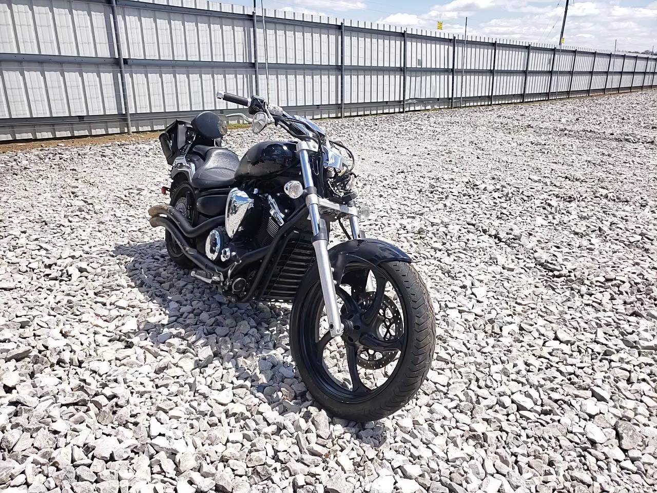 2011 YAMAHA XVS1300 CU JYAVP33E6BA001107