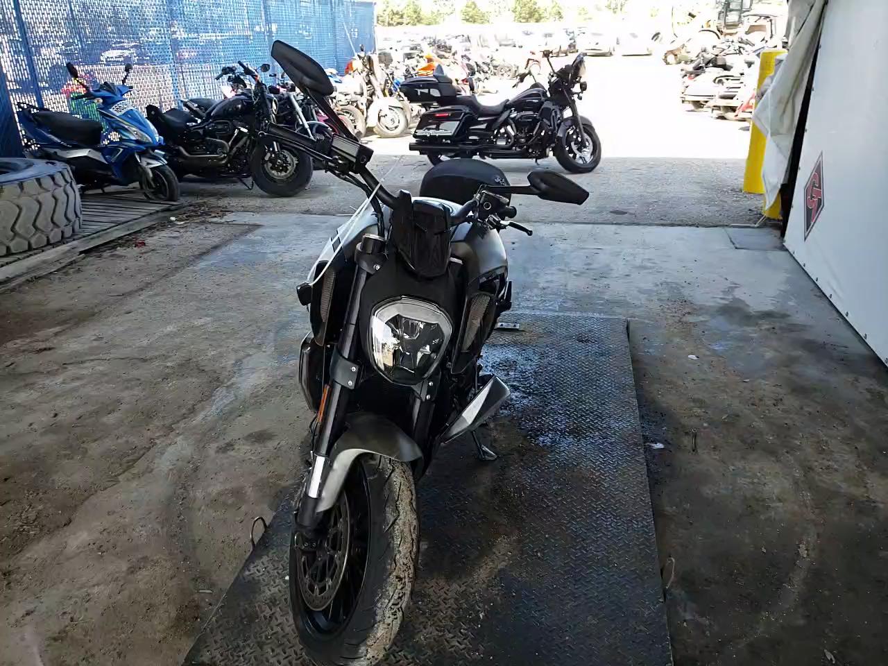 2019 DUCATI DIAVEL 126 ZDMGAHRWXKB000732