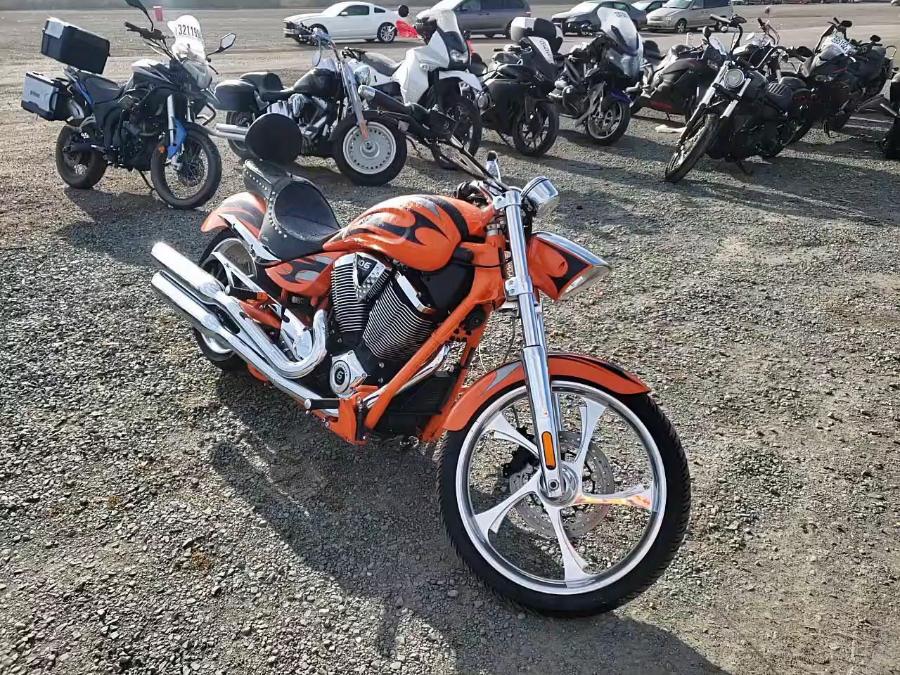 2013 VICTORY MOTORCYCLES JACKPOT 5VPXB36N1D3025461