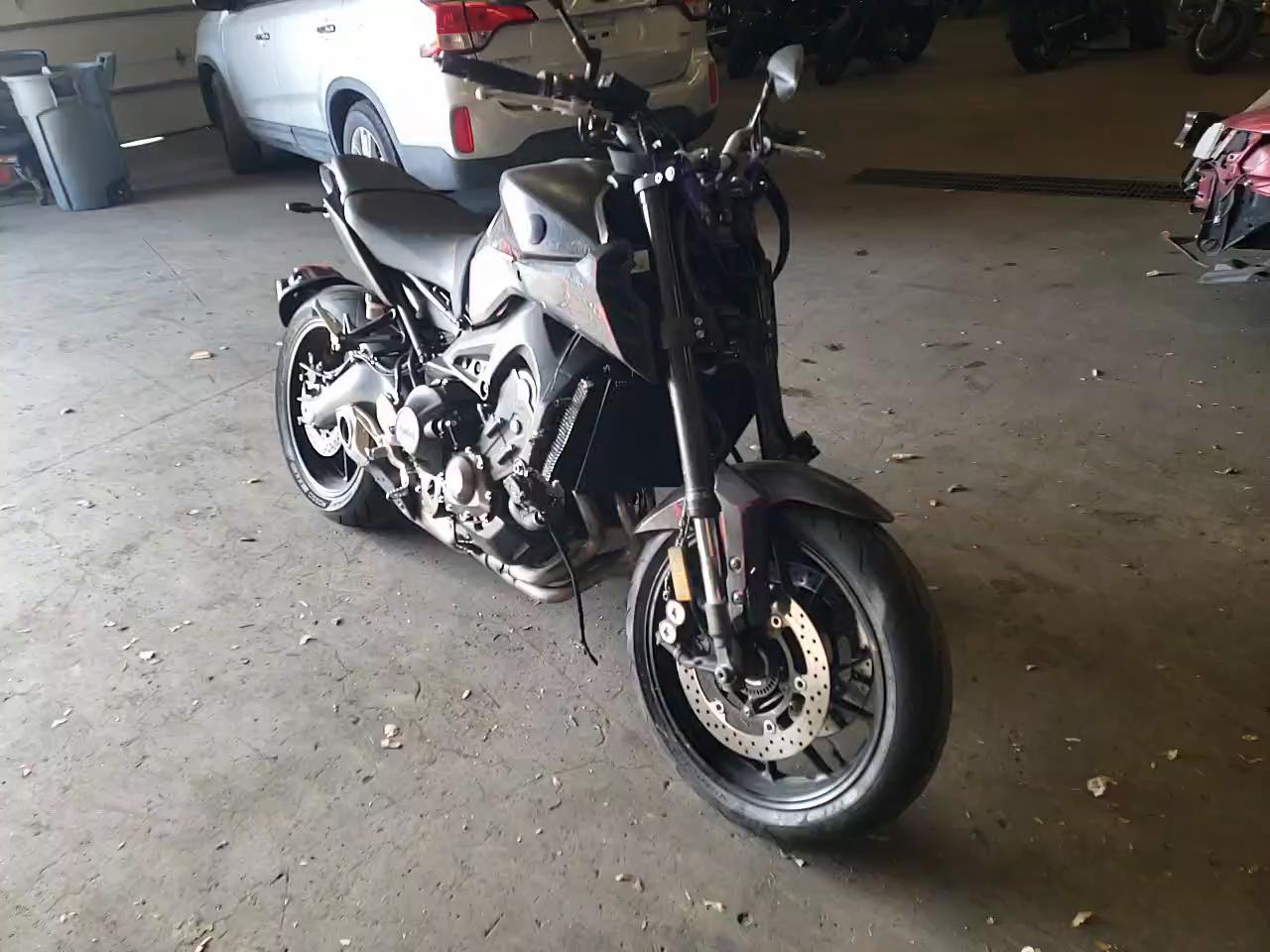 2017 YAMAHA FZ09 JYARN53E4HA001702