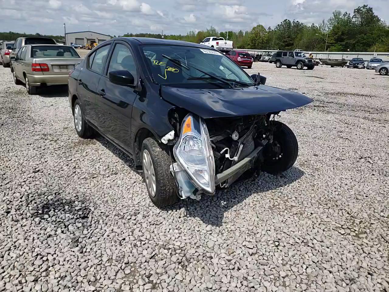 2017 NISSAN VERSA S 3N1CN7AP4HL886103