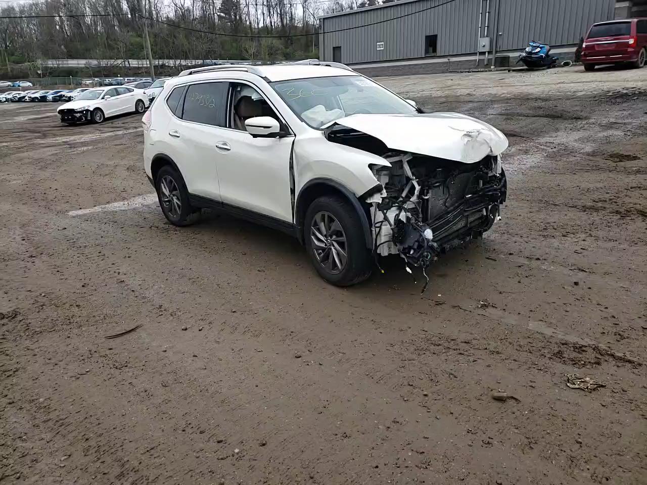 2016 NISSAN ROGUE S JN8AT2MV3GW145073