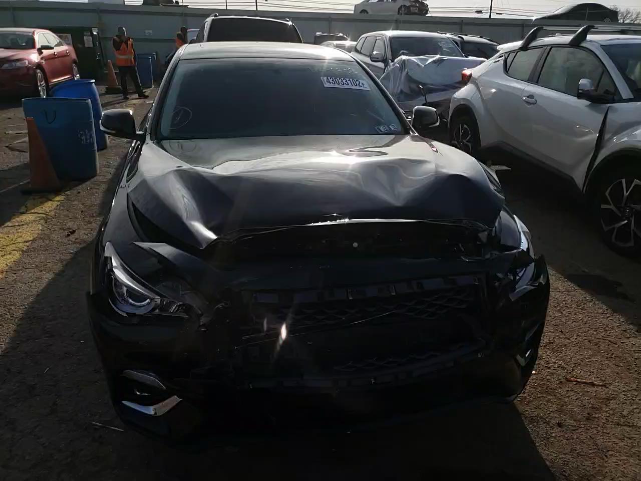 2018 INFINITI Q50 LUXE JN1EV7AP9JM361512