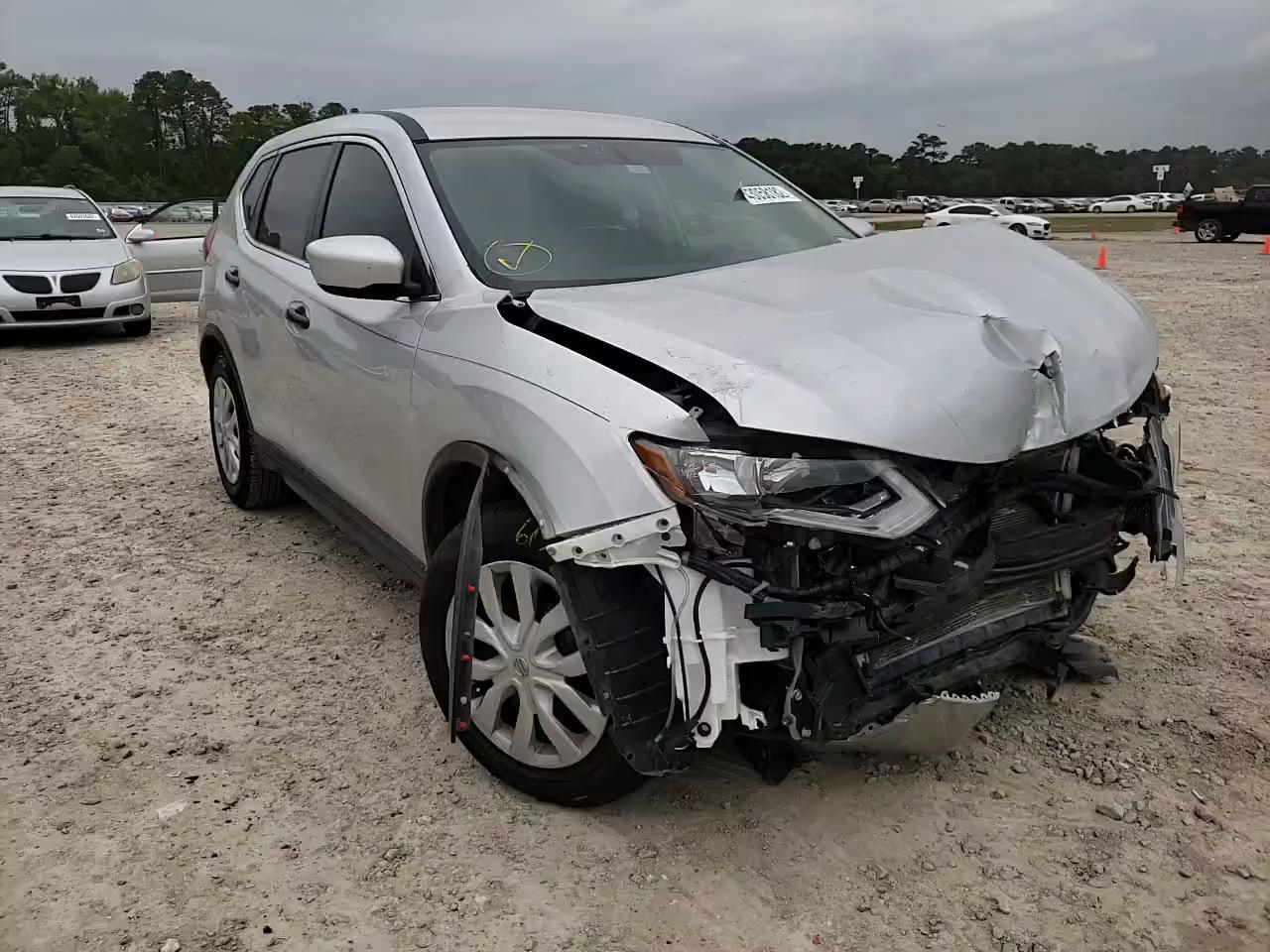 2017 NISSAN ROGUE S 5N1AT2MT6HC743263