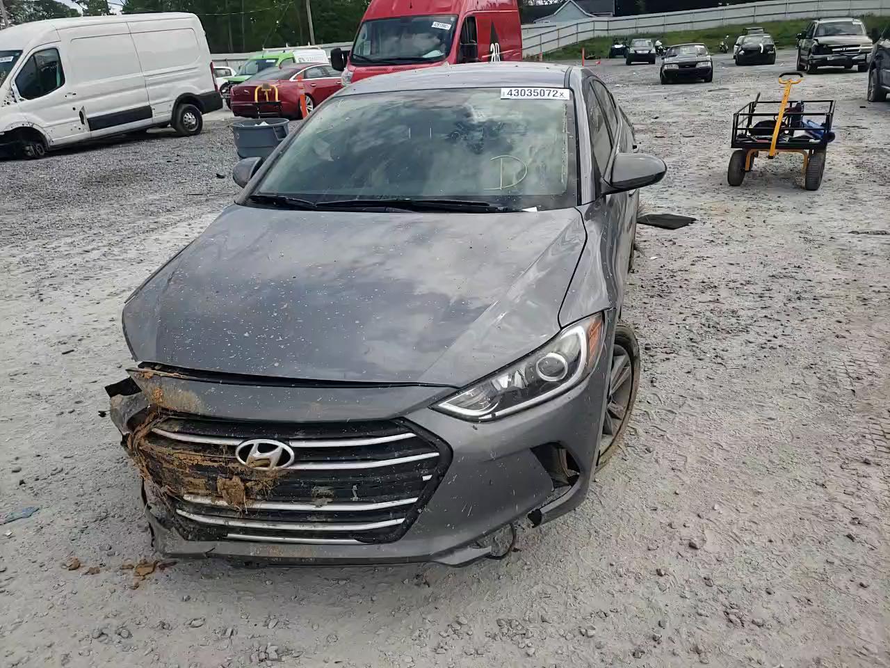 2018 HYUNDAI ELANTRA SE 5NPD84LF0JH322921
