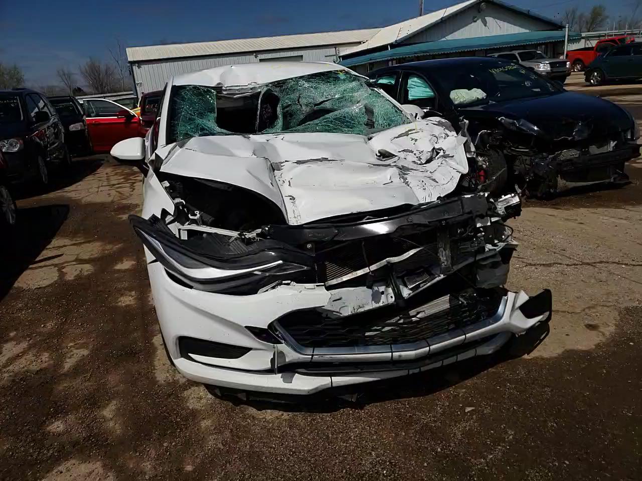 2017 CHEVROLET CRUZE LT 1G1BE5SM6H7239149