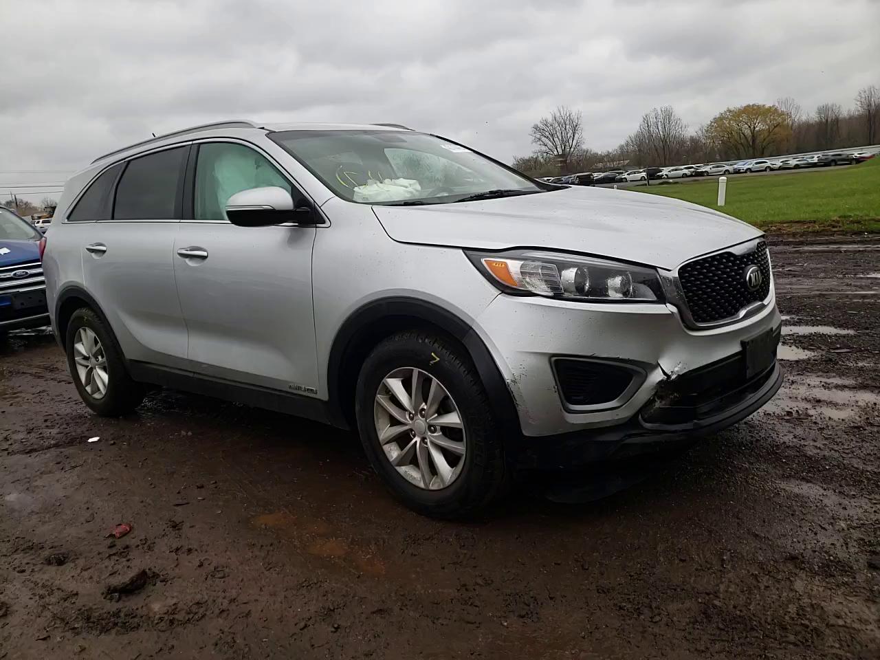 2017 KIA SORENTO LX 5XYPGDA56HG291783