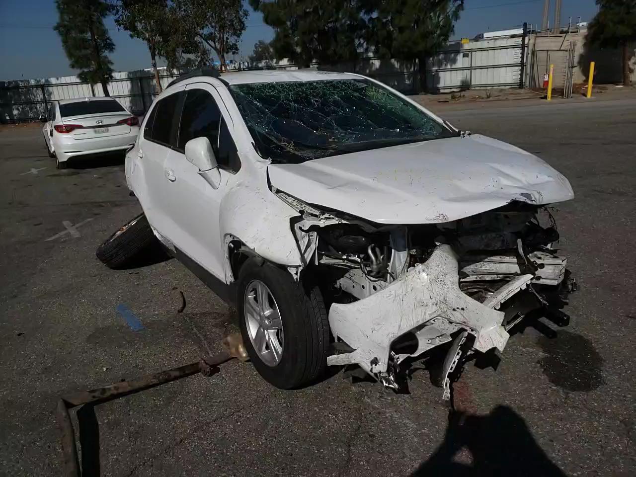 2017 CHEVROLET TRAX 1LT 3GNCJLSB2HL163331