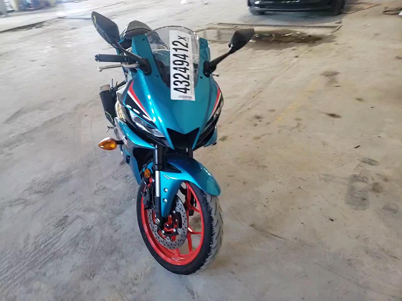 2021 YAMAHA YZFR3 A MH3RH18YXMK006738