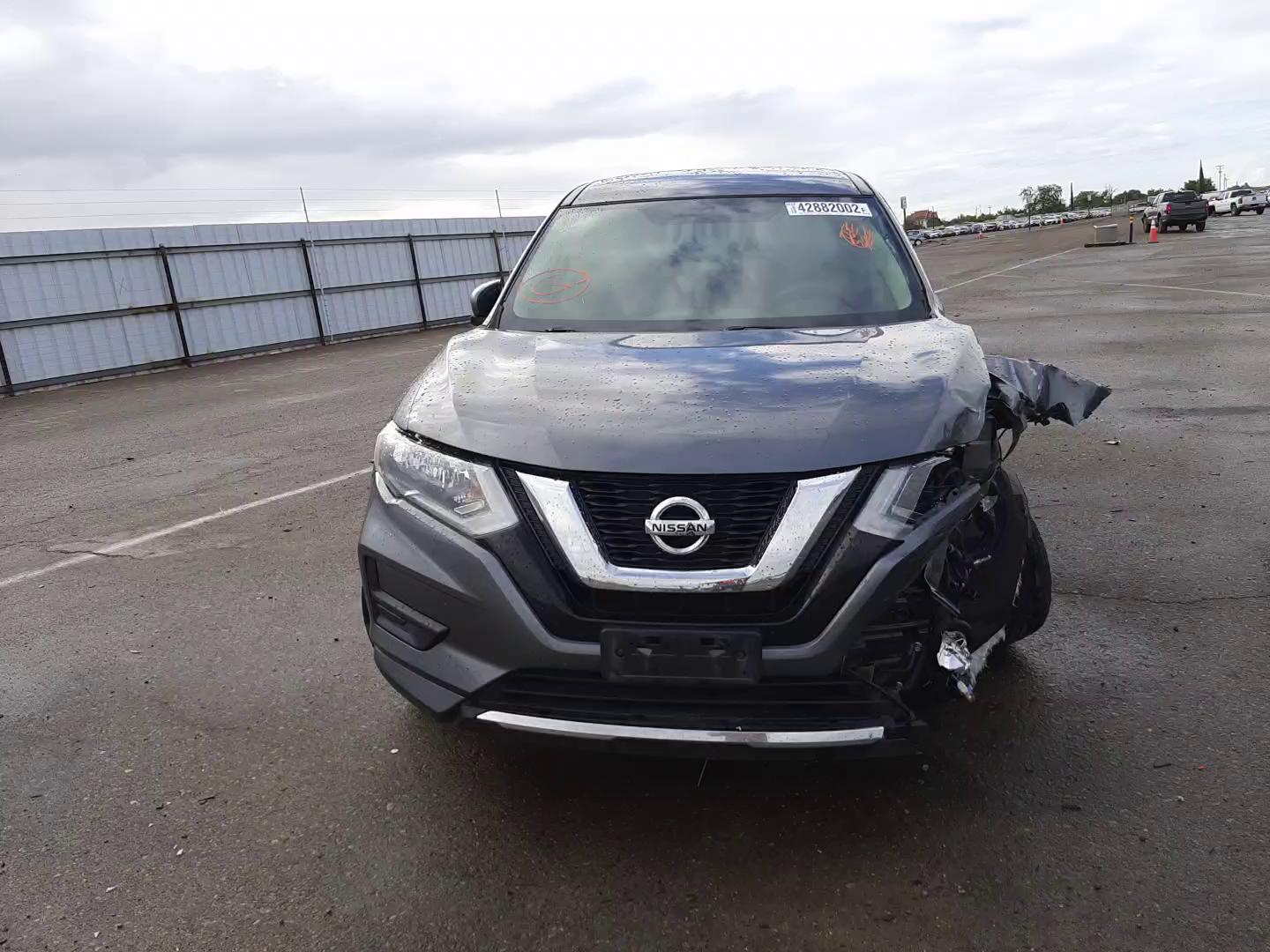 2017 NISSAN ROGUE S JN8AT2MV0HW017035