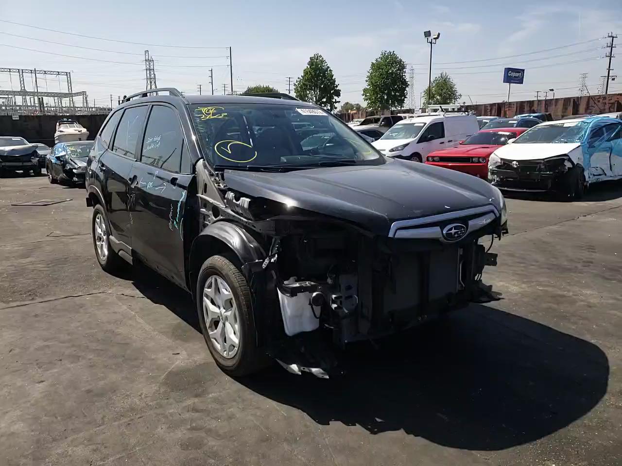 2019 SUBARU FORESTER JF2SKACC7KH472118