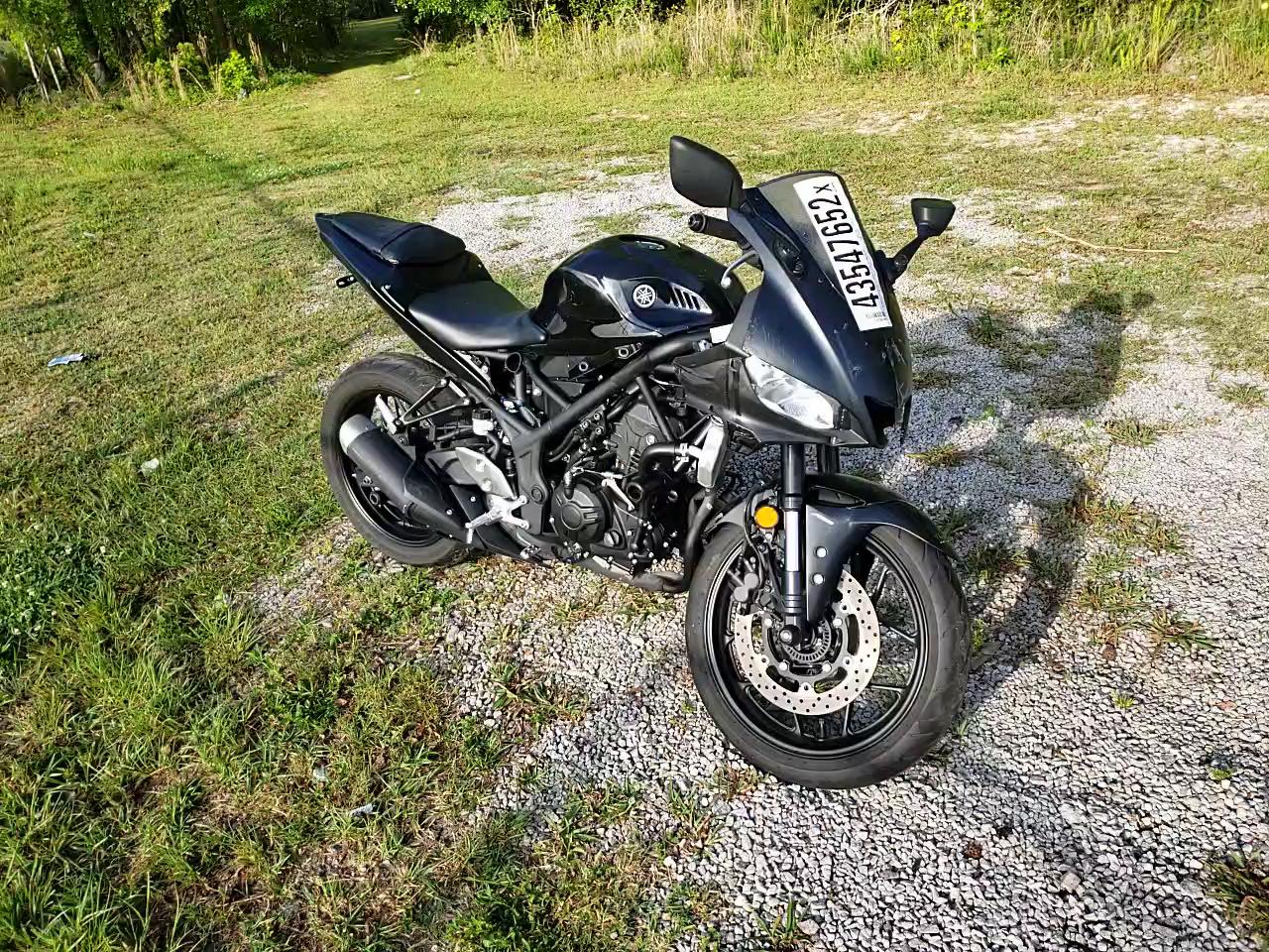 2021 YAMAHA YZFR3 A MH3RH18Y0MK007977