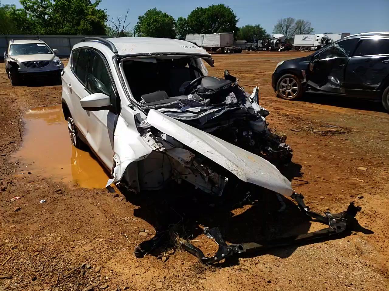 2018 FORD ESCAPE SE 1FMCU0GD7JUC86333