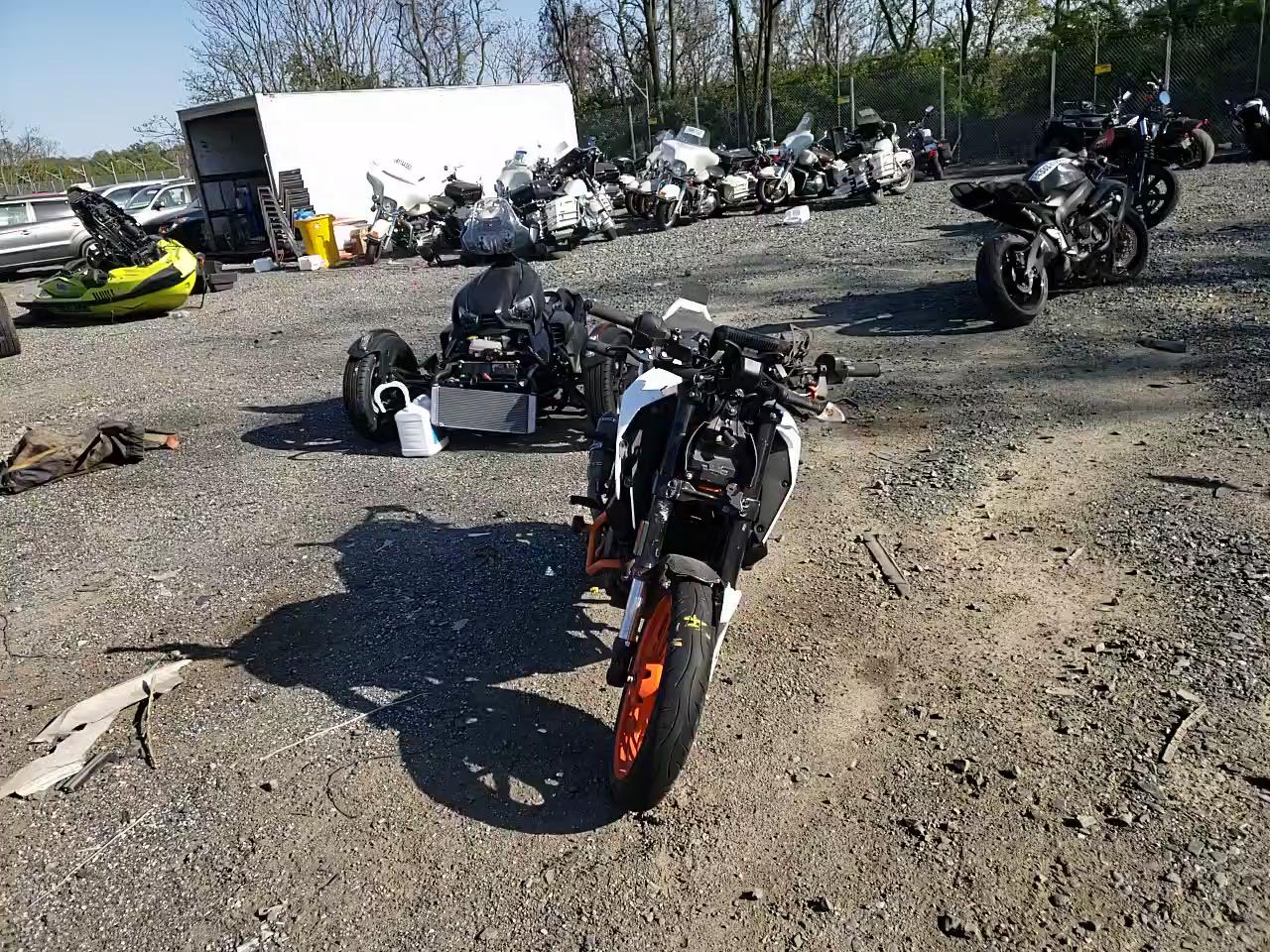 2020 KTM 390 DUKE MD2JPJ403LC279425