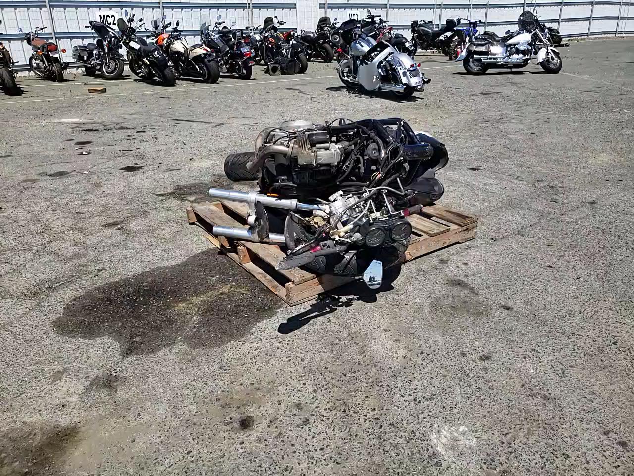 2005 DUCATI M600 ZDM1RA2K15B067348