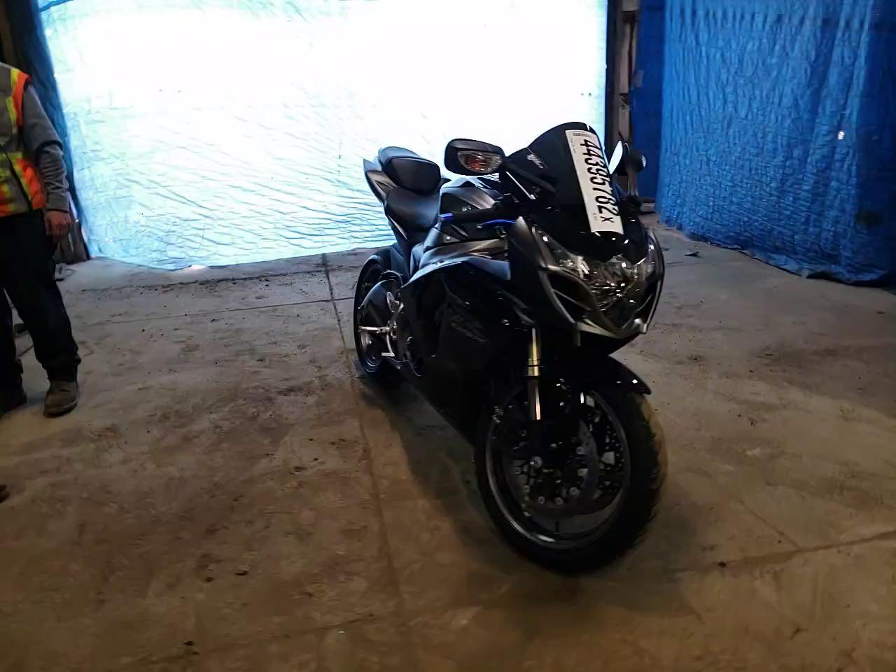 2011 SUZUKI GSXR JS1GT78A0B2100127