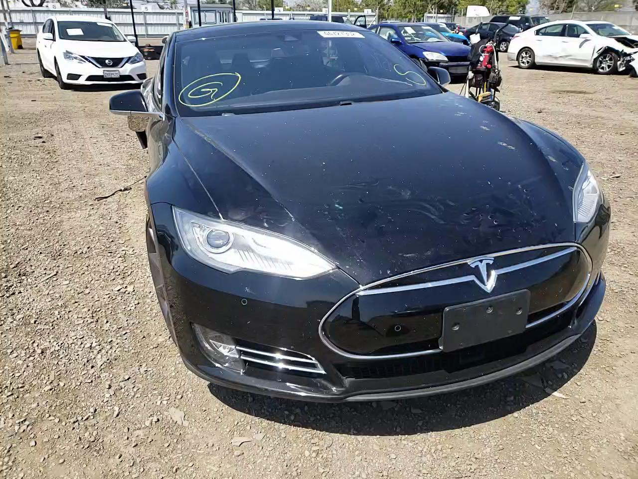 2015 TESLA MODEL S 85 5YJSA1H23FFP79566