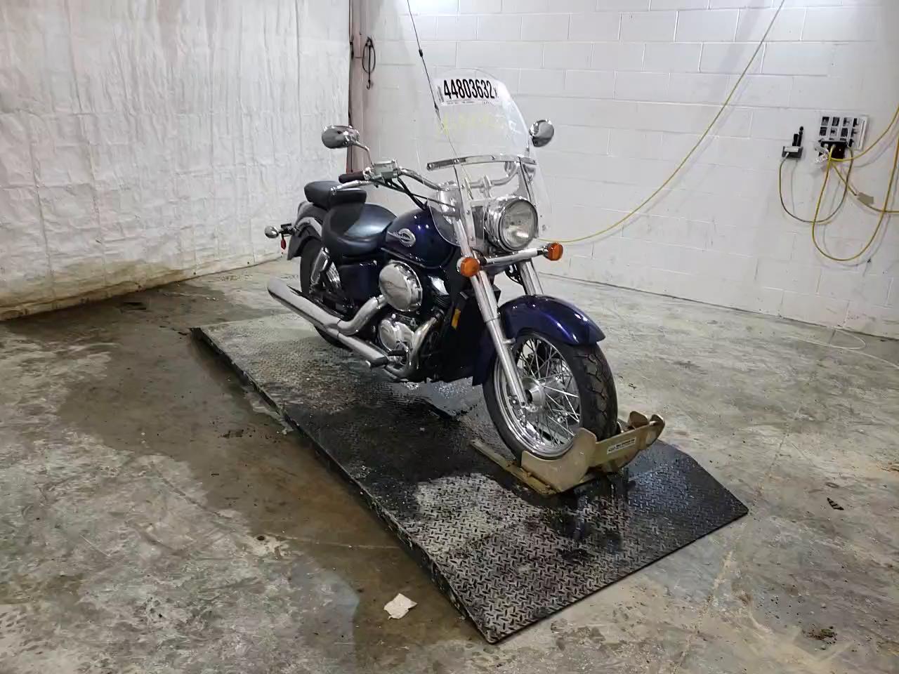 2002 HONDA VT750 CDD JH2RC44F32M012117