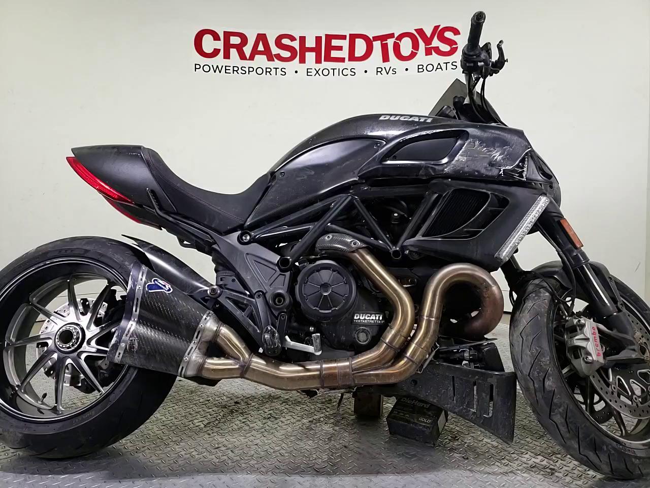 2011 DUCATI DIAVEL ZDM13BLW1BB001001