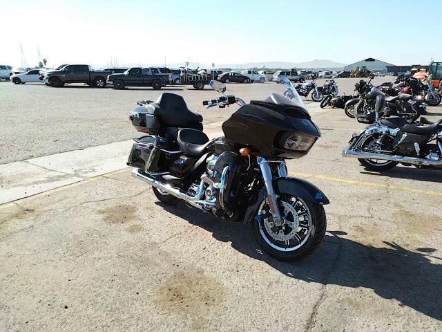 2019 HARLEY-DAVIDSON FLTRU 1HD1KGF15KB680863