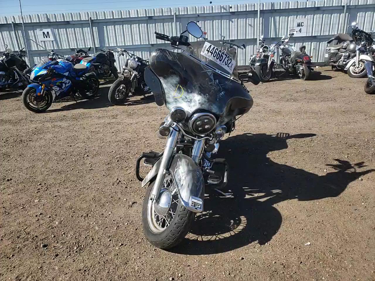 2006 HARLEY-DAVIDSON FLSTCI 1HD1BWB196Y067549